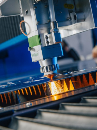 MetalTec 1530 S (1000W) оптоволоконный лазерный станок для резки металла