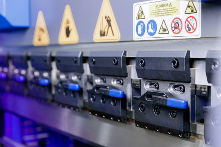 MetalTec HBC 50/1600 листогибочный гидравлический пресс с ЧПУ