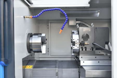 MetalTec CK 35x400 токарный станок c ЧПУ с горизонтальной станиной