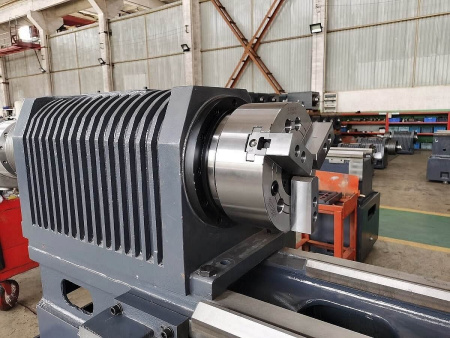 MetalTec NEXT 50x1000 Токарный станок ЧПУ с горизонтальной станиной (Siemens)