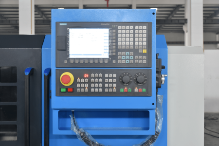 MetalTec CK 36x750 токарный станок c ЧПУ с горизонтальной станиной