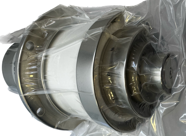 Изображение генераторной лампы RS2048CJ со стороны контактов в вакуумной упаковке