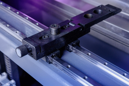 MetalTec HBC 50/1600 листогибочный гидравлический пресс с ЧПУ