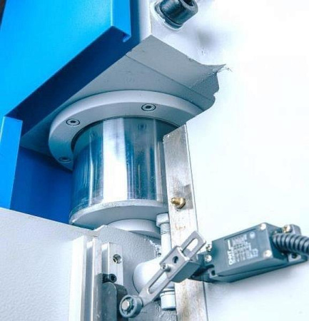 MetalTec HBM 30/1600 (E22) листогибочный гидравлический пресс