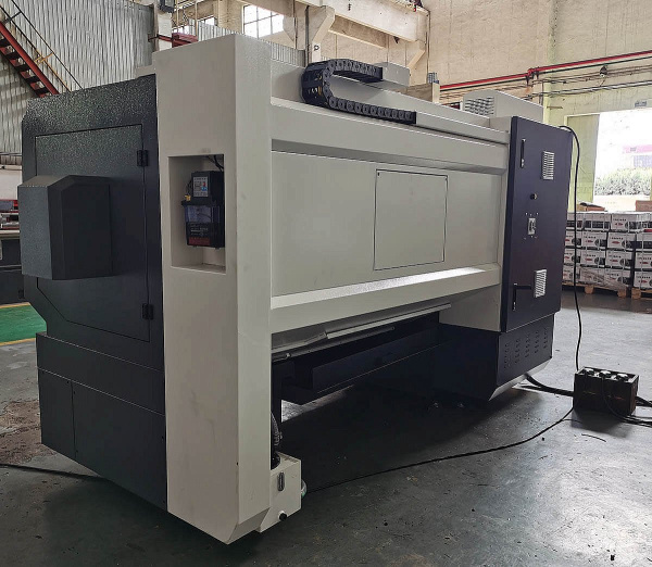 MetalTec NEXT 50x1000 Токарный станок ЧПУ с горизонтальной станиной (Siemens)