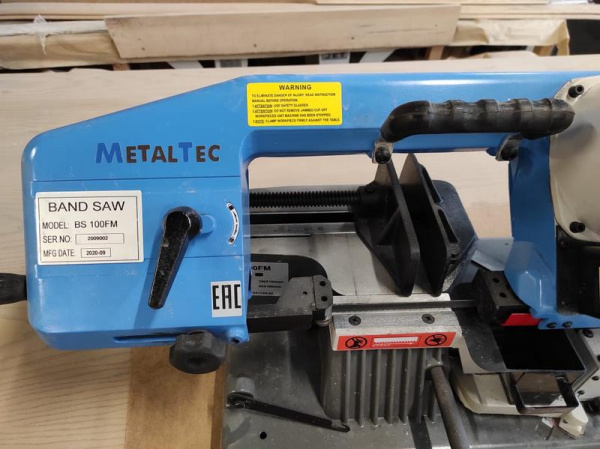 MetalTec BS 100 FM ручной ленточнопильный станок для резки металла